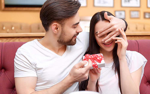 女人婚后如何經營婚姻？夫妻感情變淡怎么辦？